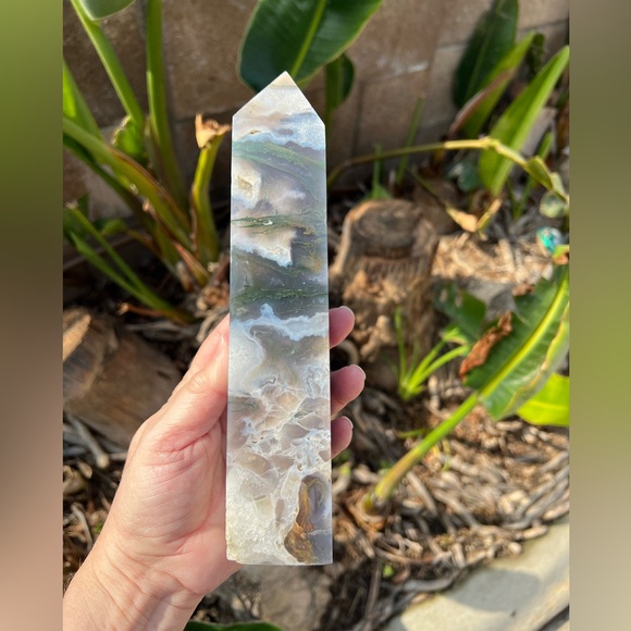 Moss Agate Crystal Tower - Picture 7 of 11